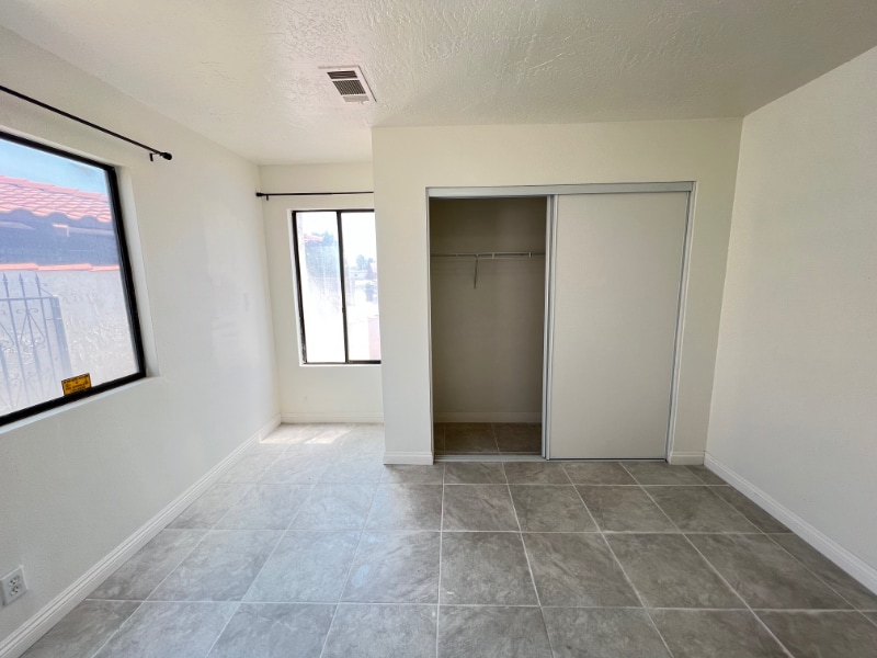 Building Photo - 13850 Dahlgren Dr