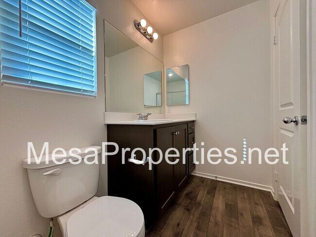 Building Photo - 14173 Mustang Cir