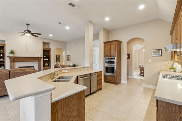 Building Photo - 814 Barton Springs Dr