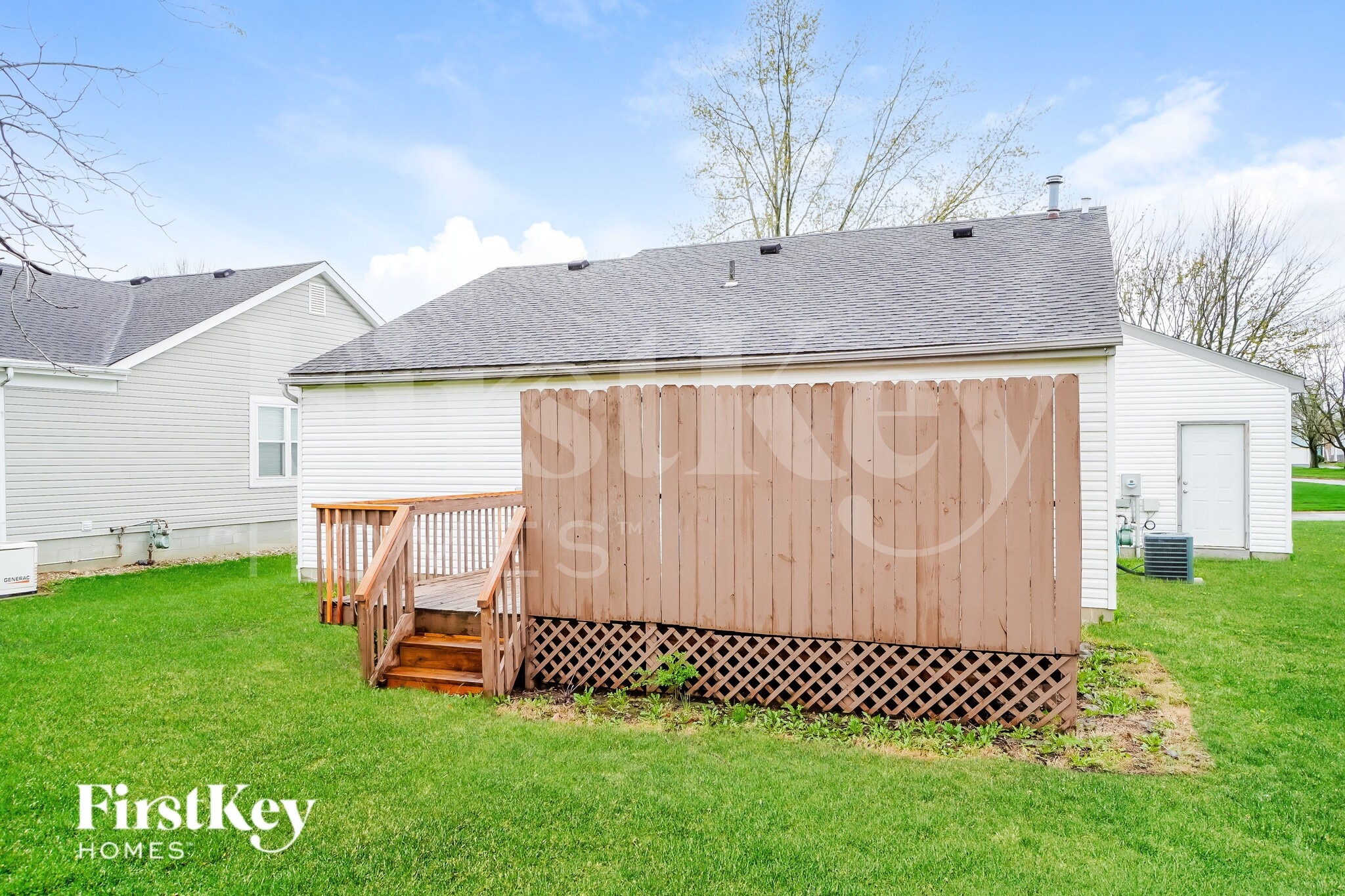 Building Photo - 2882 Torrey Pines Dr