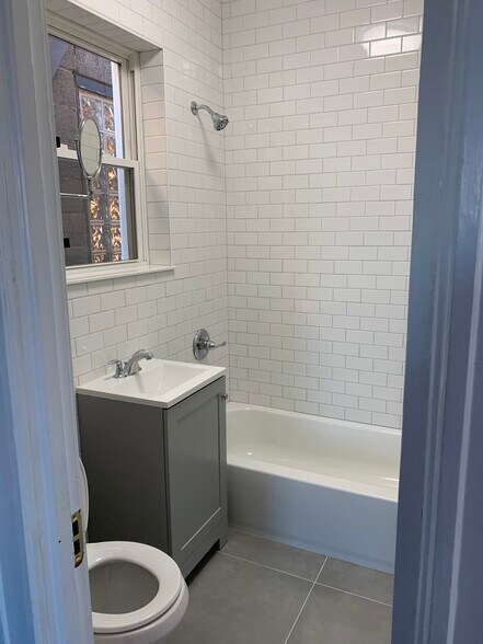 bathroom - 16 Paulison Ave