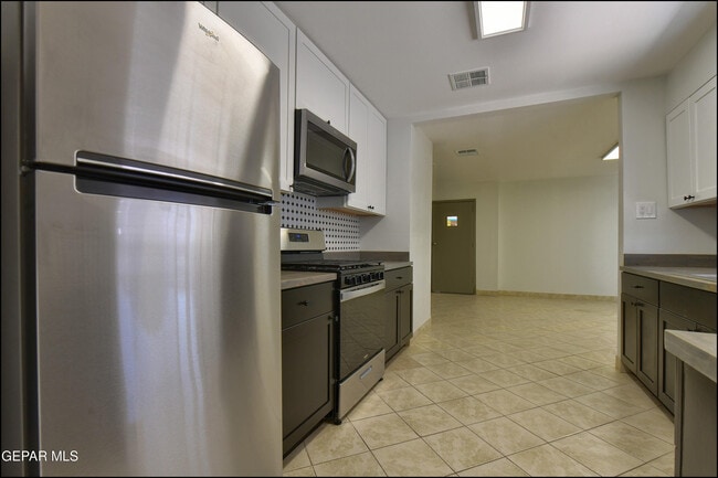 Building Photo - 3807 Waymore Dr