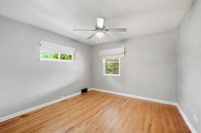 Building Photo - $2,145.95 with $600 off the first month's rent, 2 Beds - 1 Bath, Single Family Home in Denver wit...