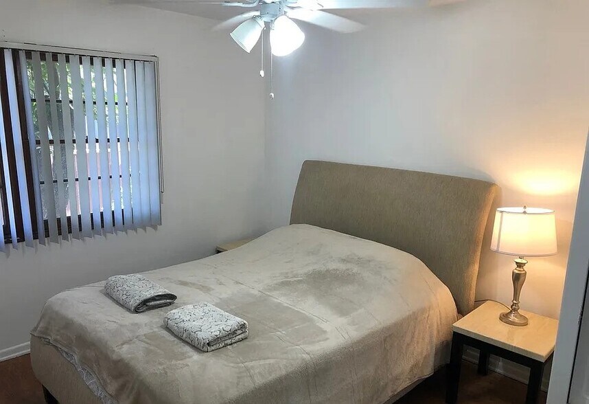 Building Photo - 4019 1/2 McLaughlin Ave