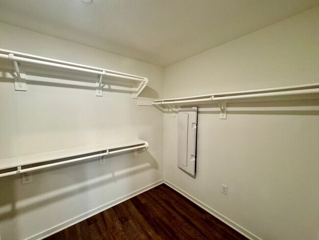 Building Photo - Contemporary 2 Bedroom 2 bath condo in the...