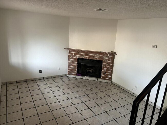 Building Photo - 5243 Corinne Ct