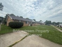 Building Photo - 1214 Case Ave