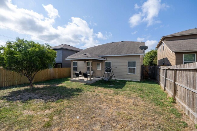 Building Photo - 11515 N Peak