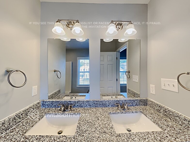 Building Photo - 39 Herndon Ct