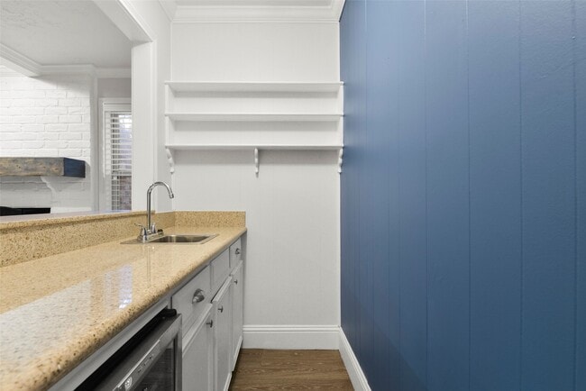 Building Photo - 3838 Glenheather Dr