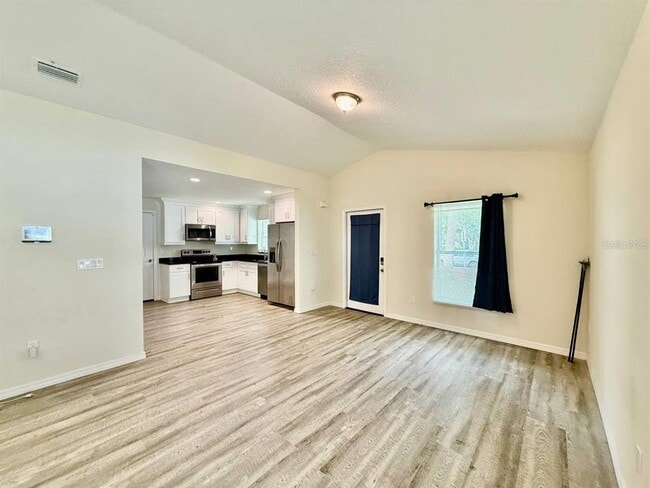 Building Photo - 2904 E Columbus Dr