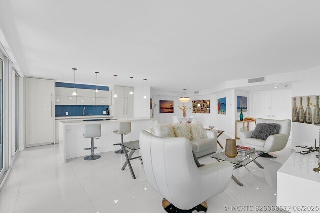 Building Photo - 500 S Ocean Blvd