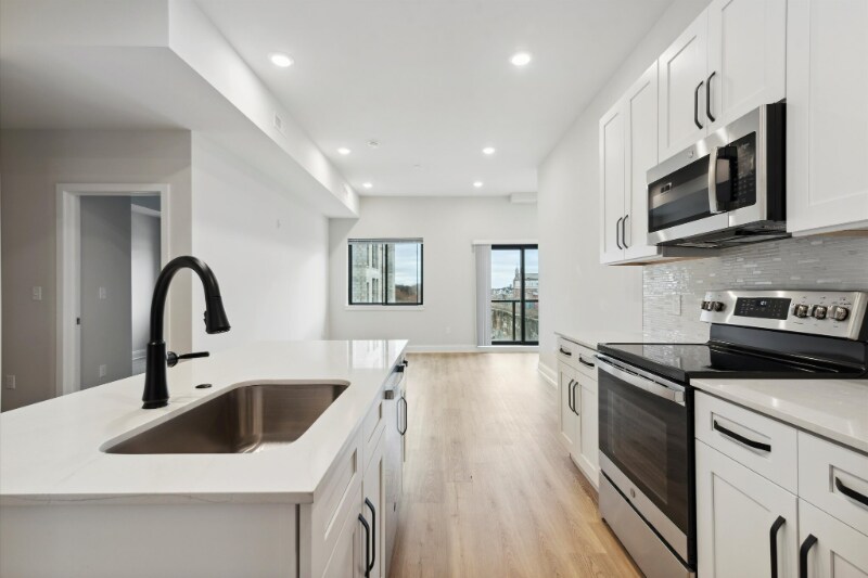 Primary Photo - 2701 Tulip St