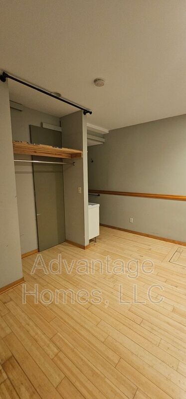 Building Photo - 3804 Roanoke Rd