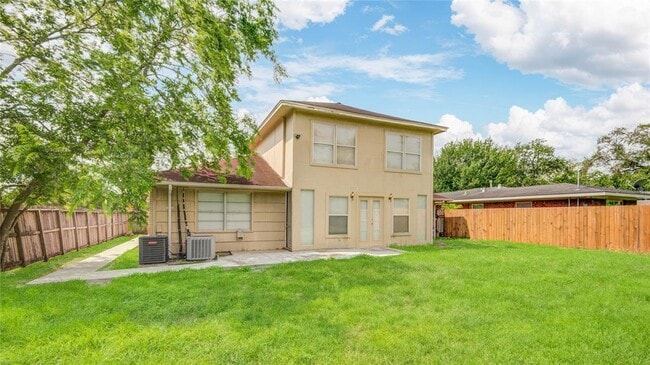 Building Photo - 5902 Hornwood Dr