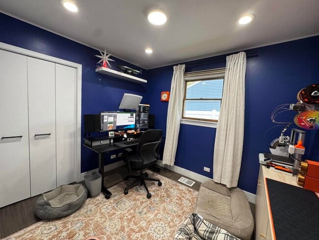 Building Photo - 4003 Owl Dr