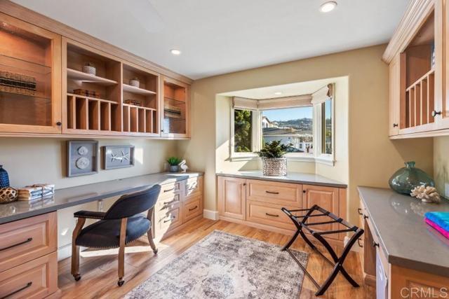 Building Photo - 8405 El Paseo Grande