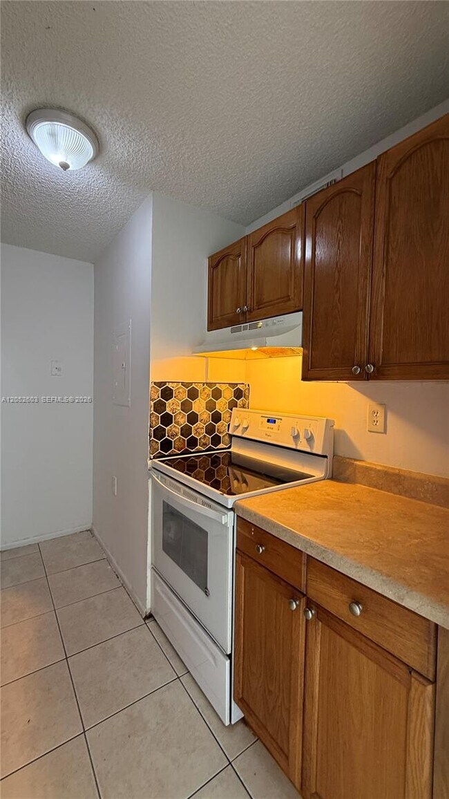 Building Photo - 1163 Lake Terry Dr