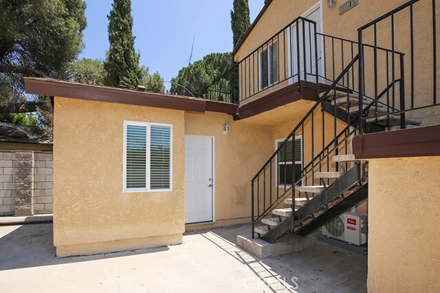 Building Photo - 10709 Sherman Pl