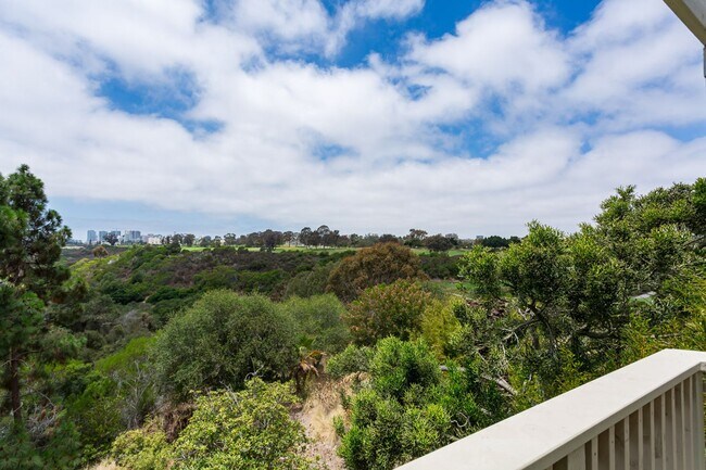 Building Photo - Renovated Post-Modern with Sweeping Canyon Views