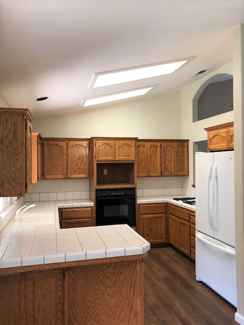 Building Photo - 2158 Robailey Dr