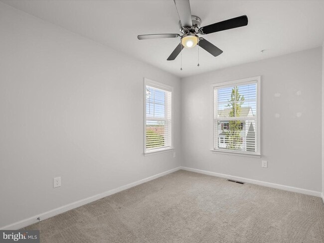 Building Photo - 415 Bodkin St
