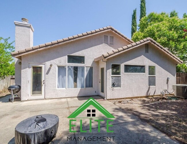 Building Photo - Charming 3-Bedroom Home in Prime Elk Grove...