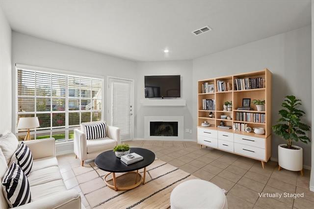 Building Photo - 3550 Country Square Dr