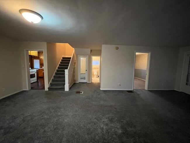 Building Photo - Nice 3 Bedroom Home Available in New Paris