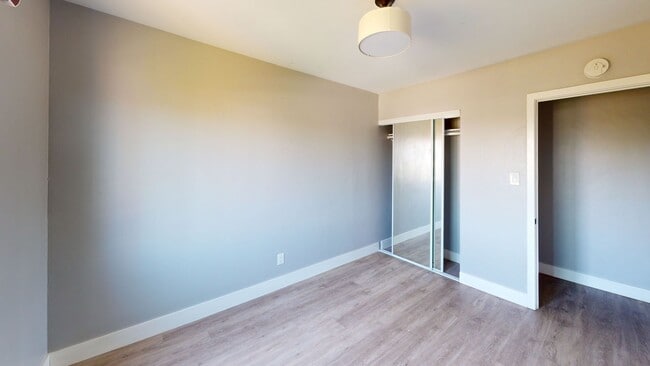 Building Photo - Great Location | Open-Concept