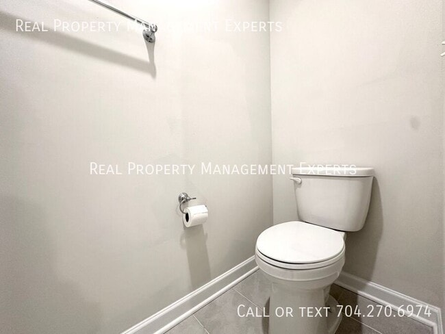 Building Photo - 3940 Shider Ln