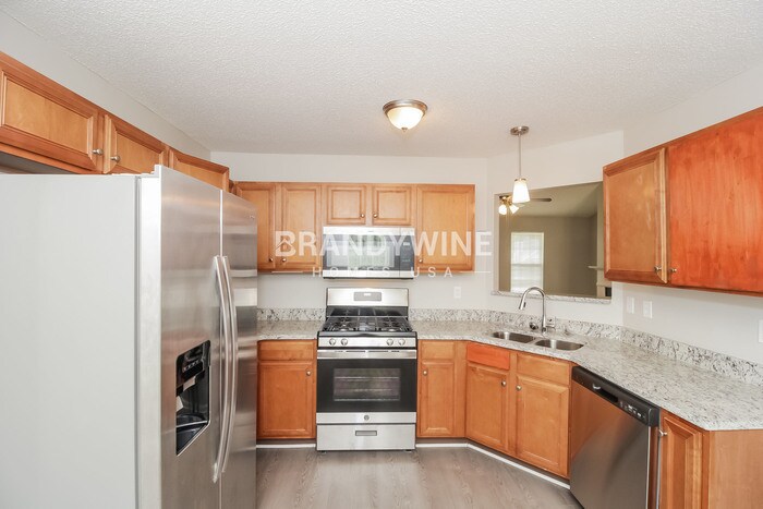 Building Photo - 63 Blue Springs Way