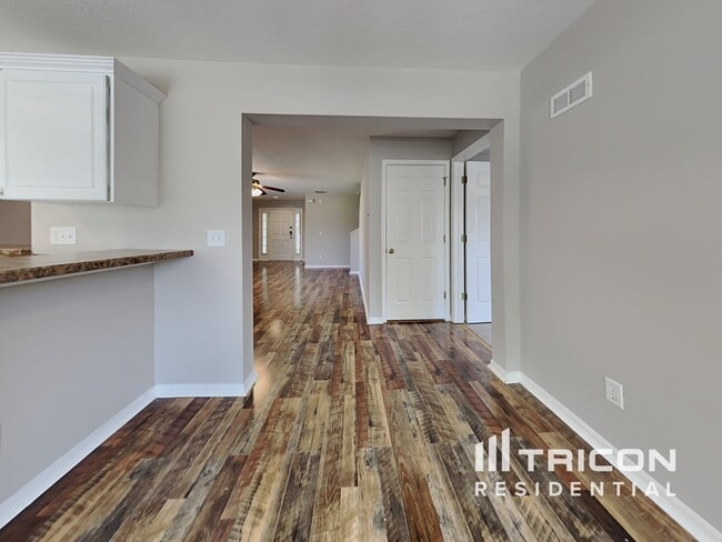 Building Photo - 7572 Oxford Garden Cir