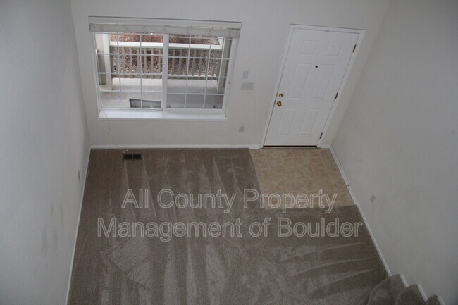 Building Photo - 925 Humboldt Way