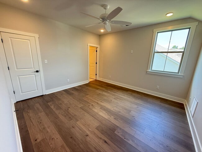 Building Photo - 4BR/3.5BA Home For Rent