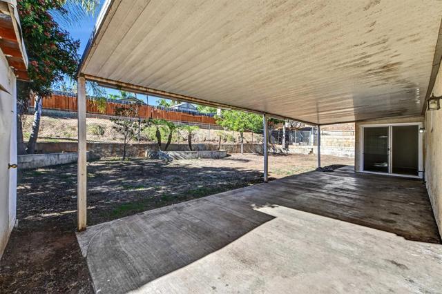 Building Photo - 735 S Upas St