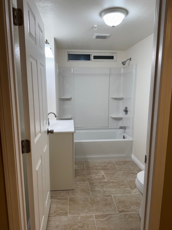 Building Photo - 16645 Valencia Ave