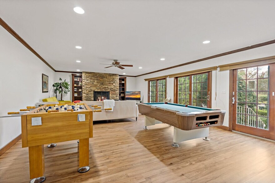 Building Photo - 8403 Woodford Ct