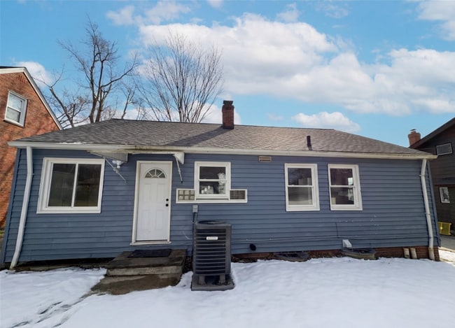 Building Photo - 18715 Libby Rd