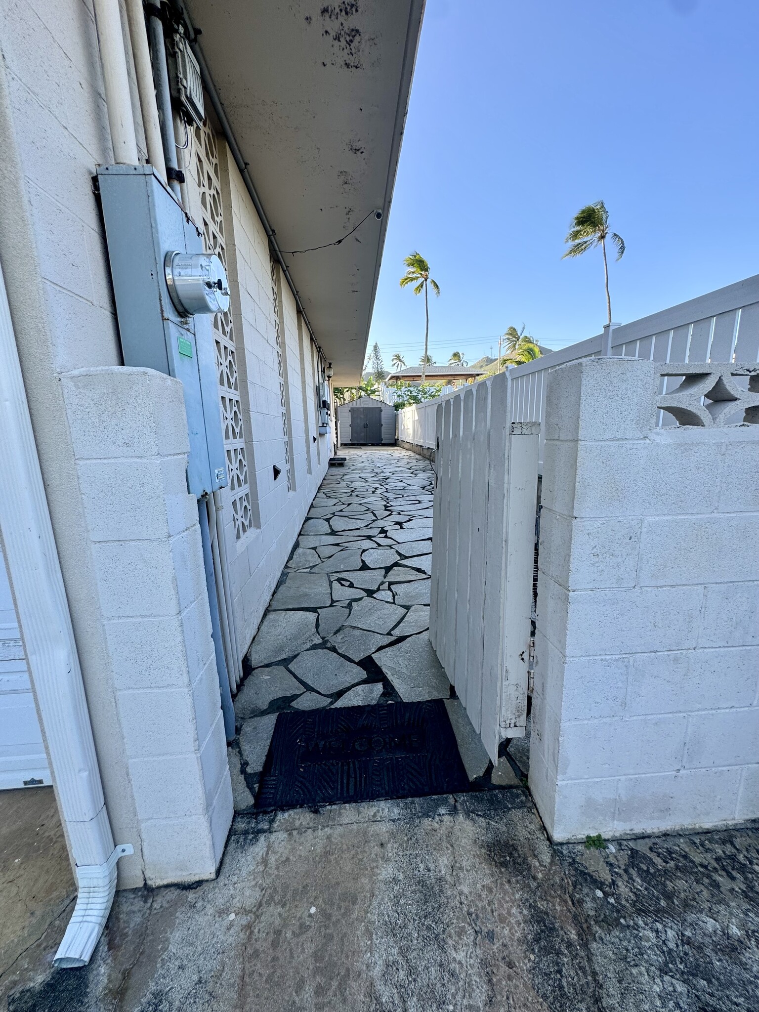 Building Photo - 1061 Mokapu Blvd