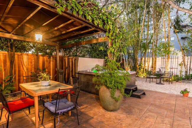 Building Photo - 6335 Warner Dr