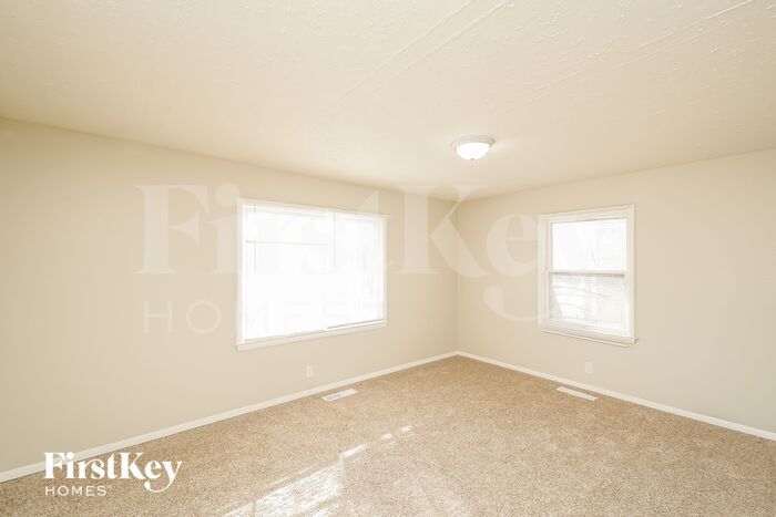 Building Photo - 8308 E 35th Pl