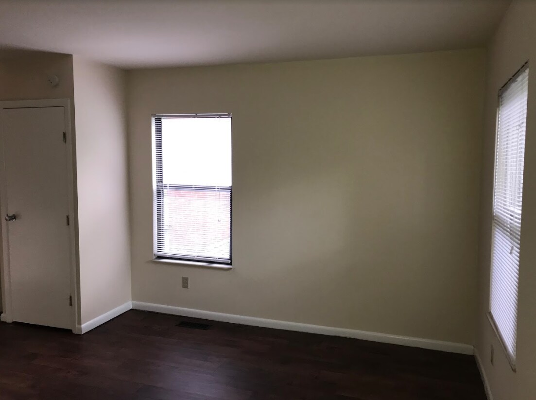 Building Photo - 2665 Bellevue Ave
