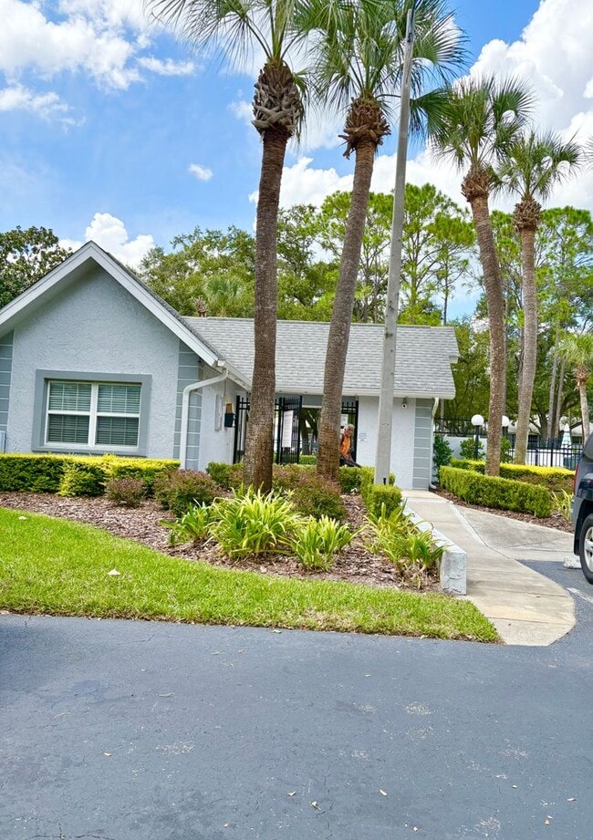 Building Photo - SPECIAL*** 1/2 OFF THE 2nd Months Rent - Q...