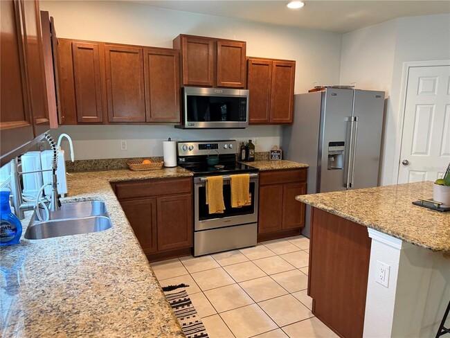 Building Photo - 4724 Somerset Hill Ln