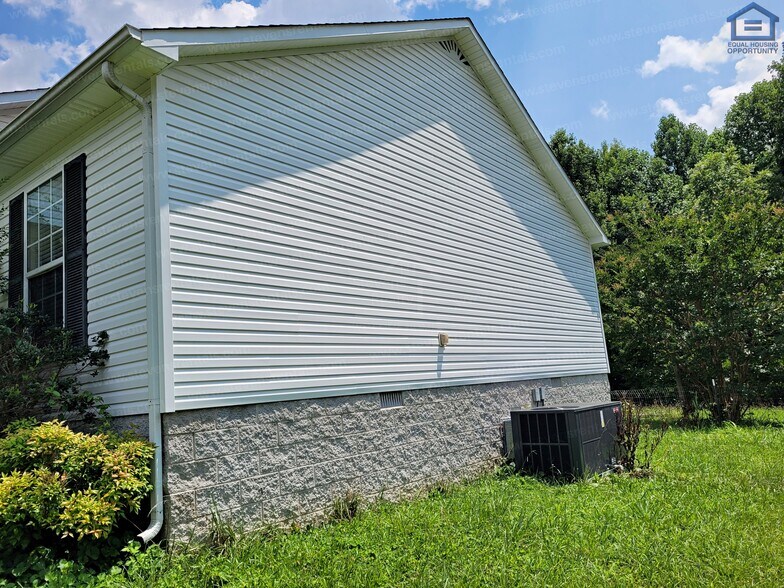 Building Photo - 511 Forrest Cove Ln