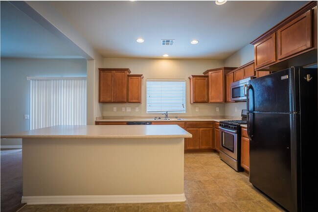 Building Photo - 2624 Romarin Terrace
