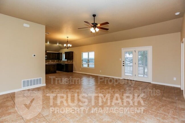 Building Photo - 1304 Risen Star Ln