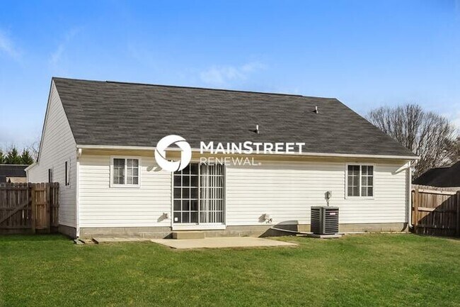 Building Photo - 3 Bedroom Pet-Friendly Home in Winston-Salem, NC with Main Street Renewal