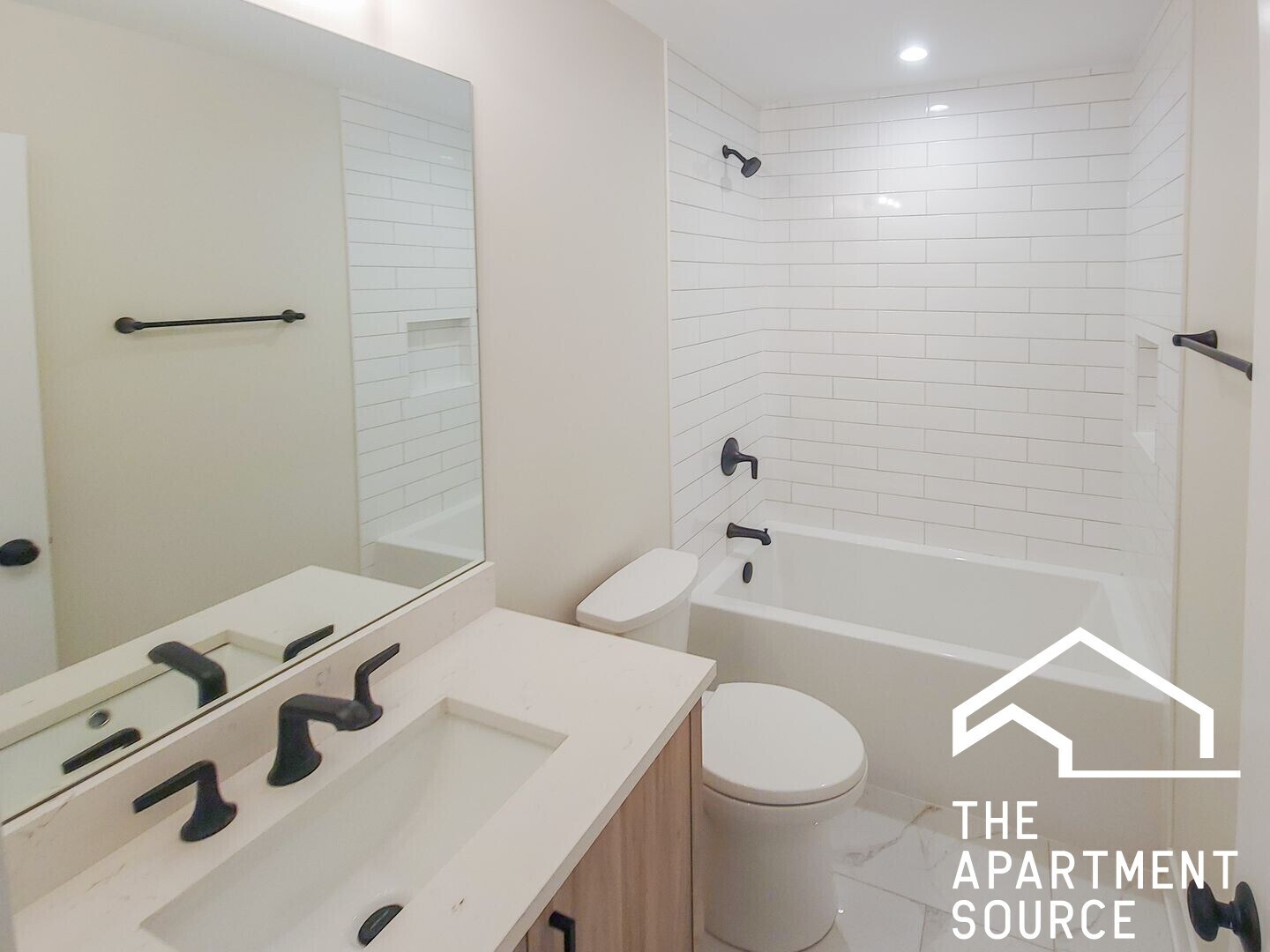 Building Photo - 4853 N Seeley Ave